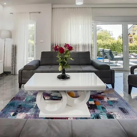 Ms025, - Makarska إيموتسكي